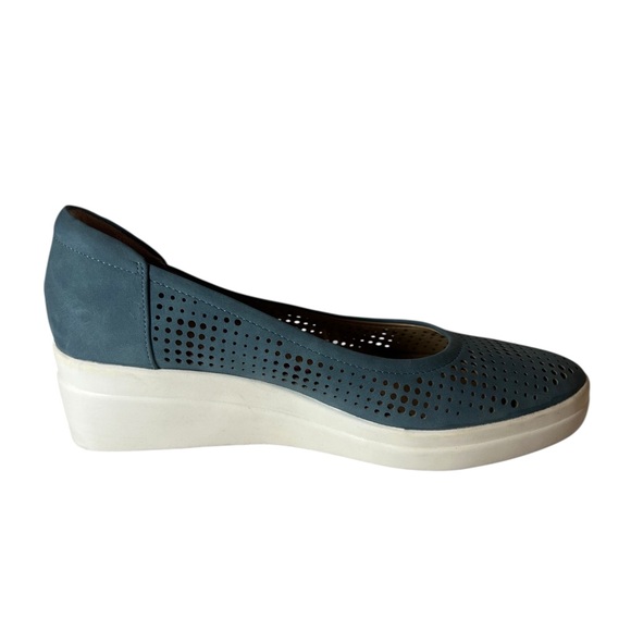 Naturalizer Blue Sam Wedges Slip Ons Perforated Suede Leather Comfort Women 8.5 - Picture 3 of 8